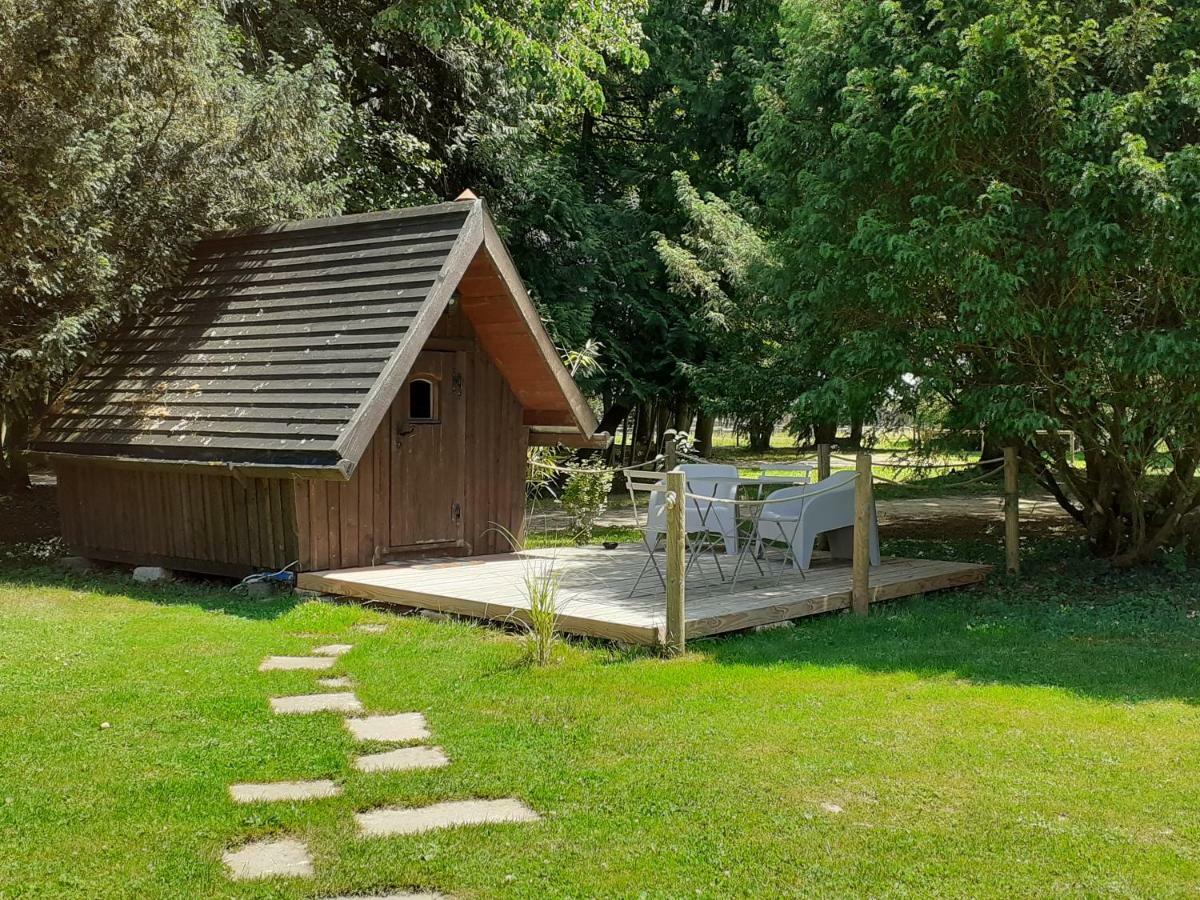 Cabane Aligote Saint-Albain Exteriér fotografie